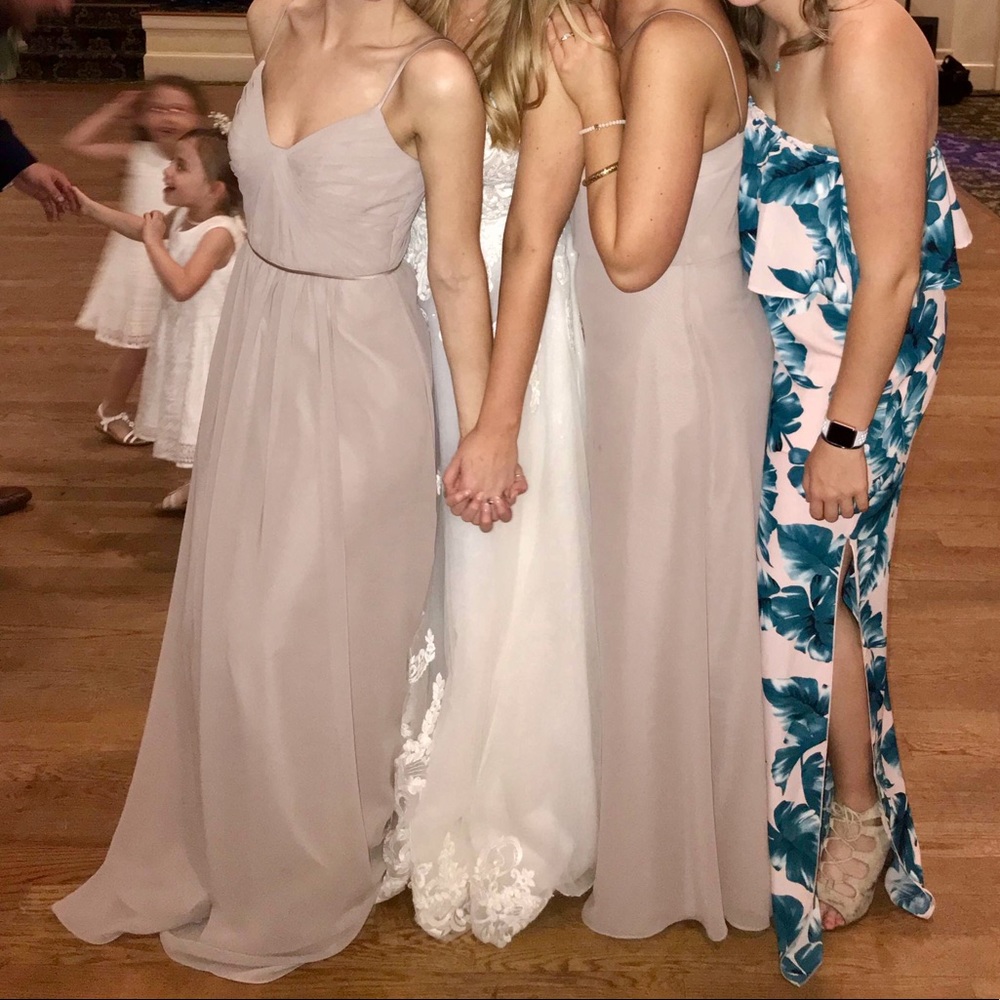 Sorella Vita Bridesmaid Dress-Size 8 (unaltered)